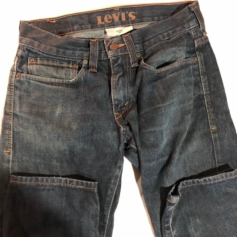 Levi’s 511 dark blue wash